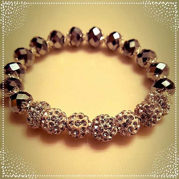 Handmade by Rionilover Jewelry - Silver Stretch Sparkle Bracelet